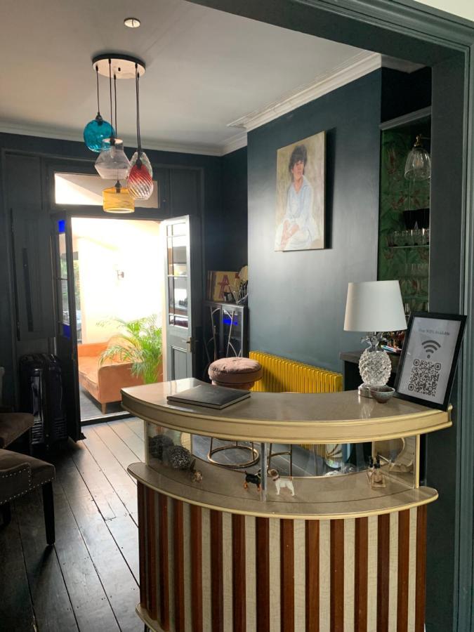 Jkhomestay Londra Exterior foto